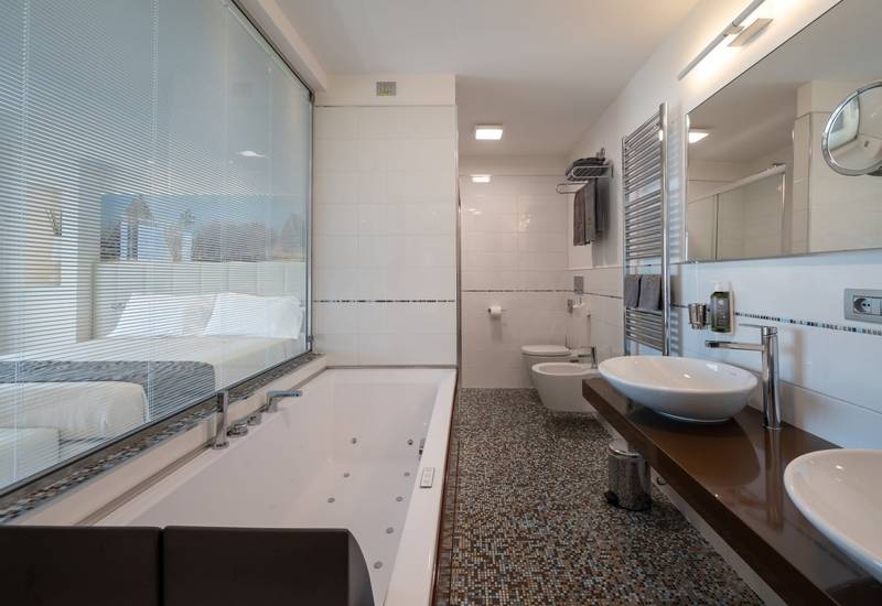 Suite Laguna Park Hotel